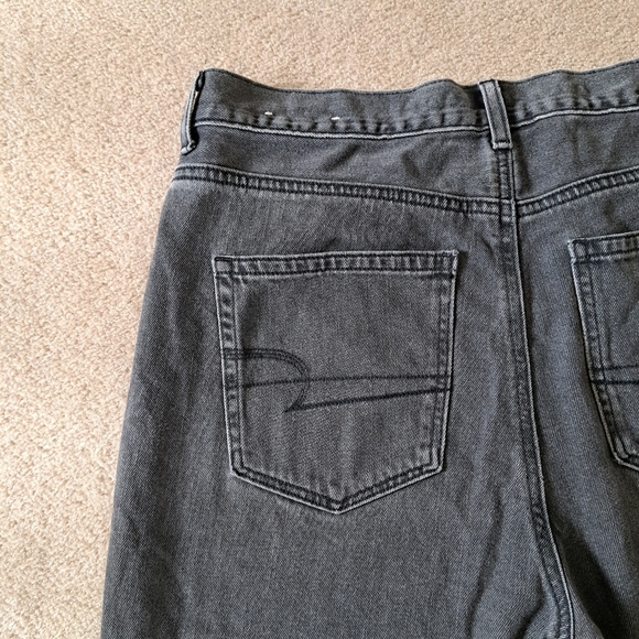 American Eagle Jeans Women's Size 10 Mom Jean Grey Denim High Rise - Picture 11 of 13